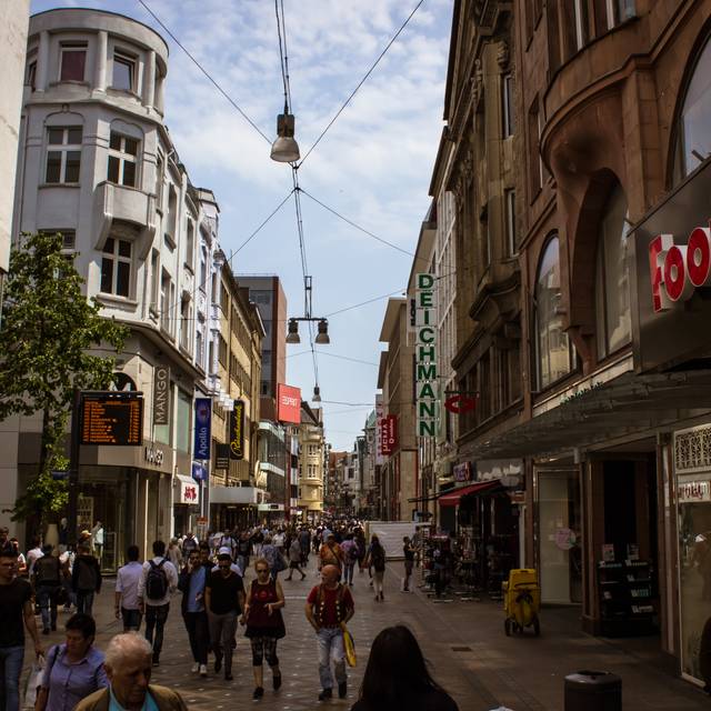 Der Westenhellweg in der Dortmunder Innenstadt.