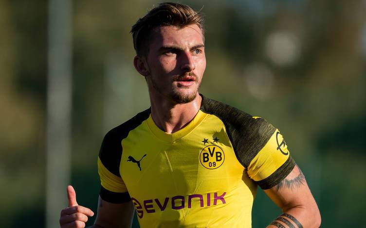 Maximilian Philipp im BVB-Trikot.