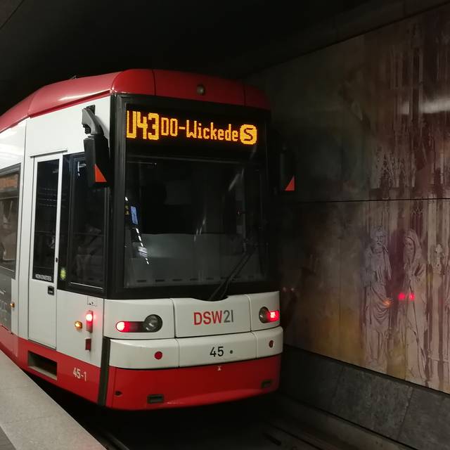 U-Bahn U43 nach Wickede in Dortmund.