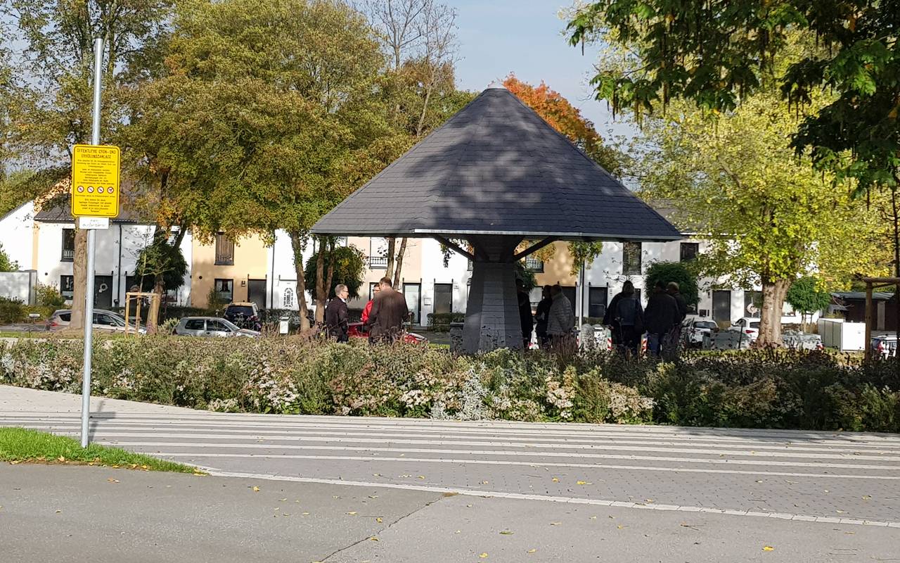 Der "Pilz", Wetterschutzunterstand im Stadtteilpark Wambel.