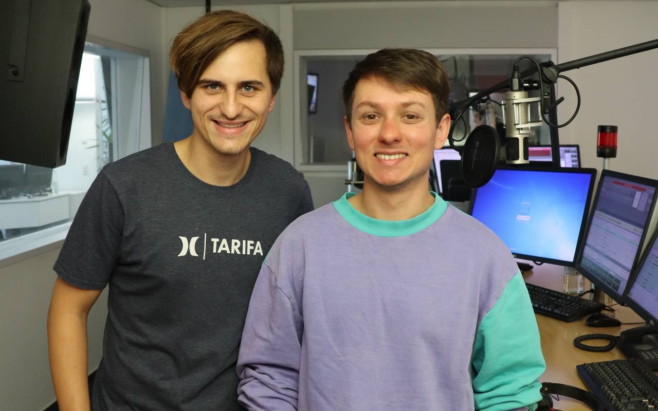Fabian und Kim von Max im Parkhaus im Radio 91.2-Studio