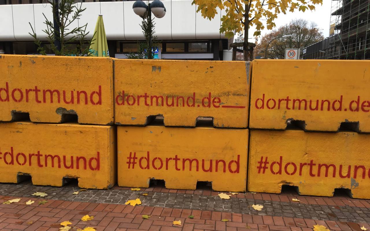 Lkw-Absperrung auf dem Dortmunder Weihnachtsmarkt.