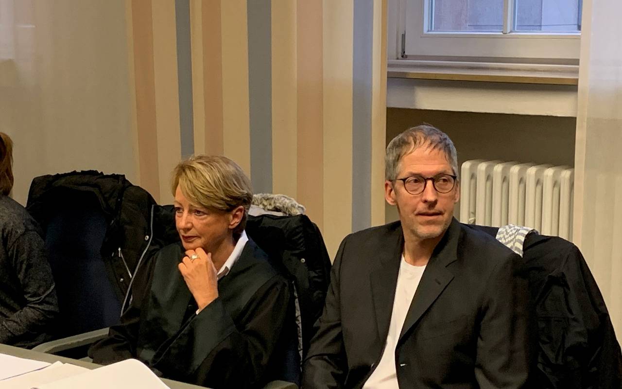 Prozessstart: Drei Schüller wollten Lehrer Wolfgang W. angeblich wegen schlechter Noten töten.