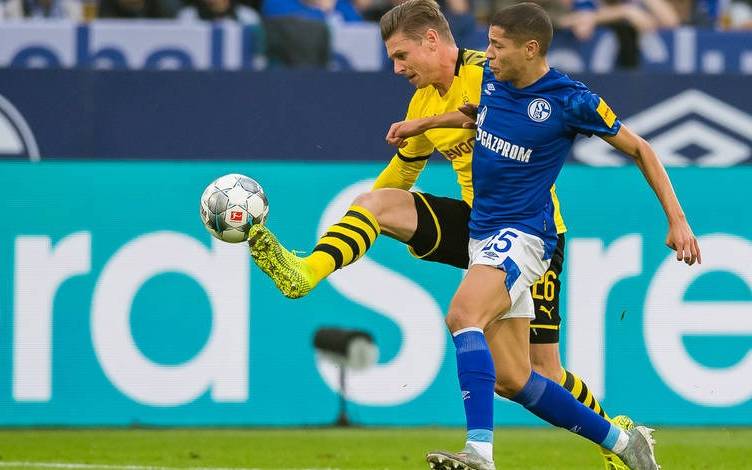 Der BVB spielt das Derby gegen Schalke 2019.