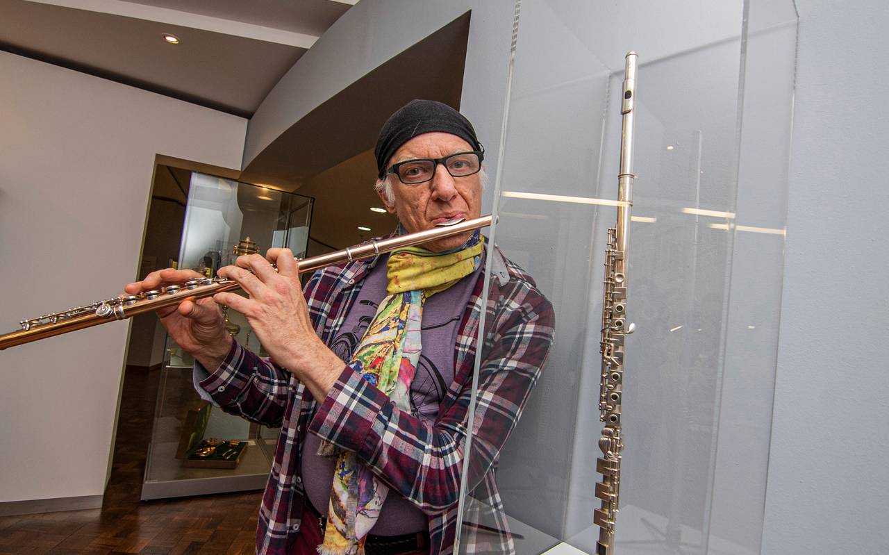 Ausstellungsstück "Mein Dortmund. Eingetütet, ausgepackt und ausgestellt"