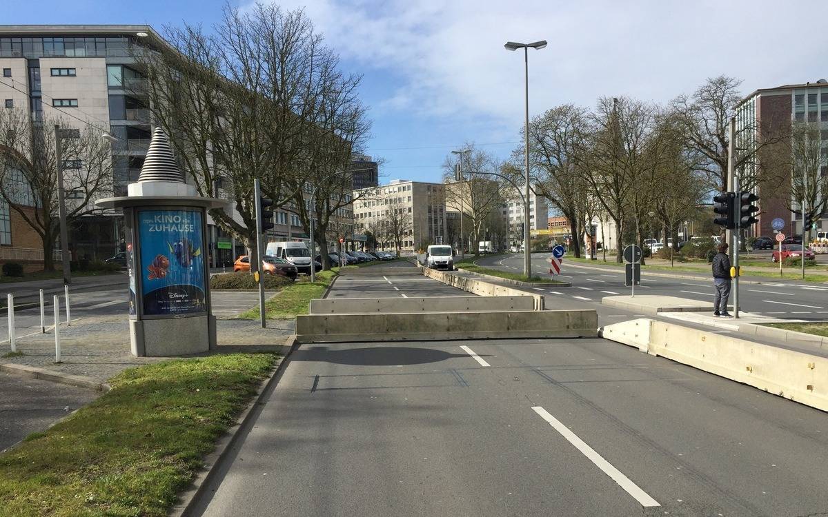 Kampf gegen Raserszene: Ostwall wird einspurig