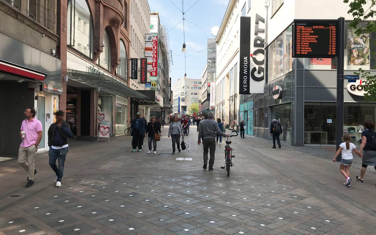 Dortmunder Westenhellweg 4 Tage nach der Corona-Lockerung.