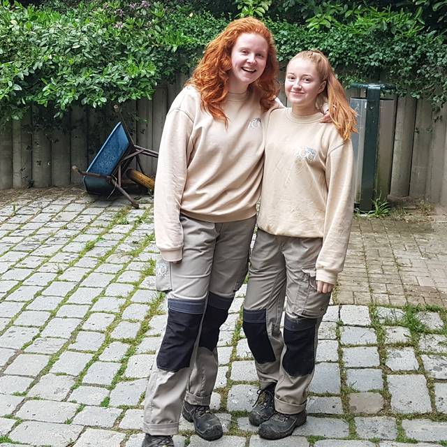 Olive und Sarah machen ein "Ökologisches Jahr" im Dortmunder Zoo.