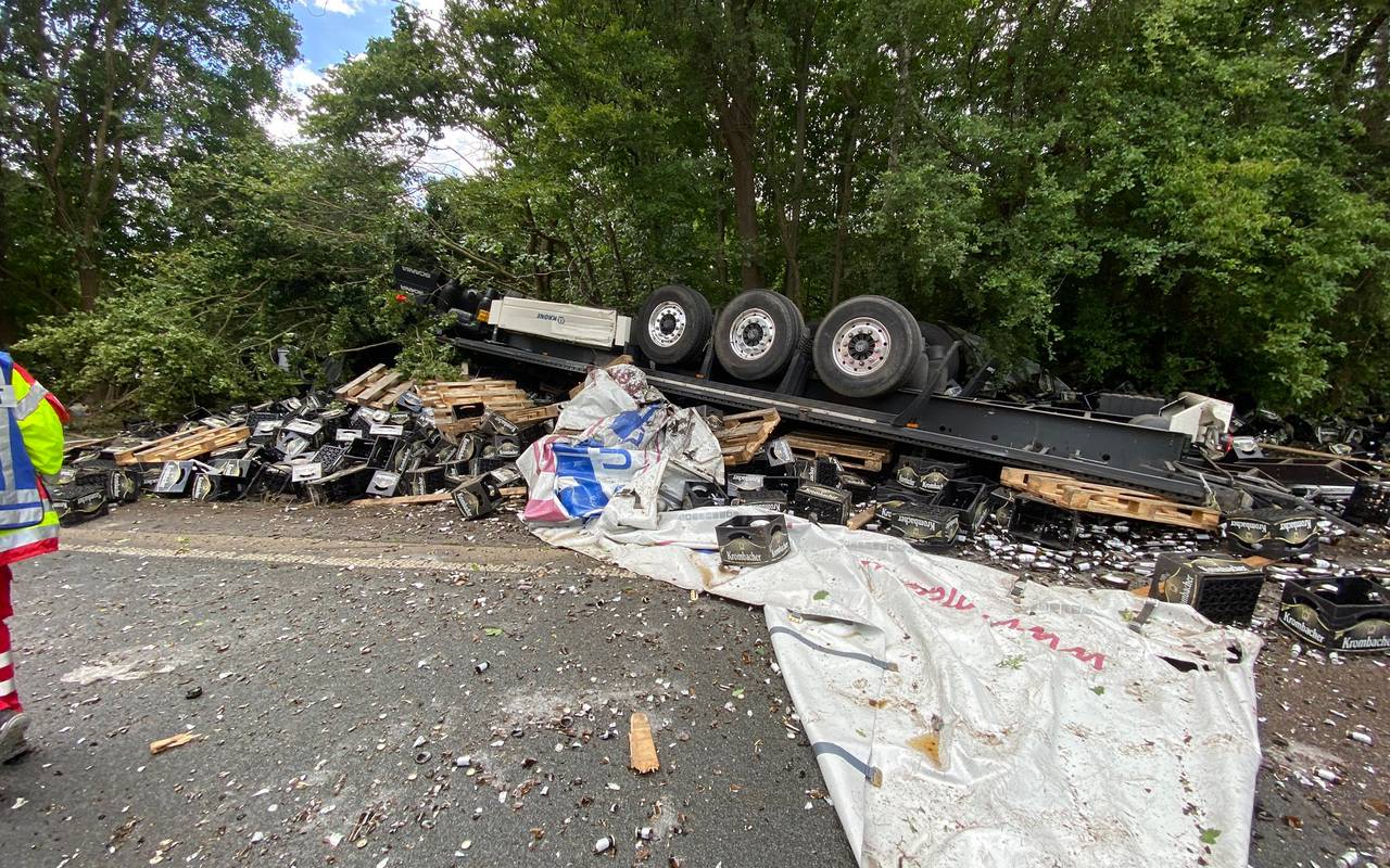 Lkw-Unfall auf der A45 (Abfahrt Eichlinghofen)