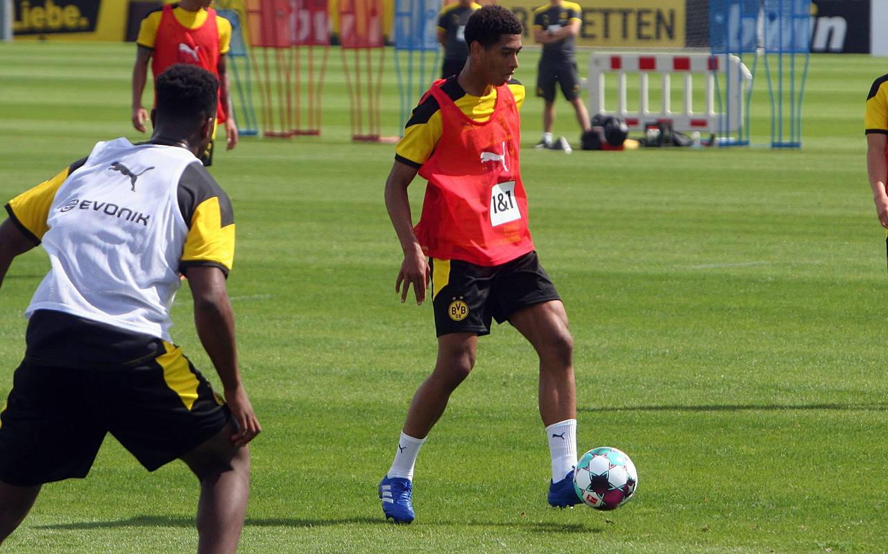Jude Bellingham beim BVB-Trainings-Auftakt