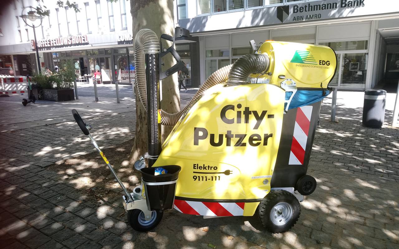 City-Putzer: EDG reinigt Dortmund mit Elekro-Abfallsauger