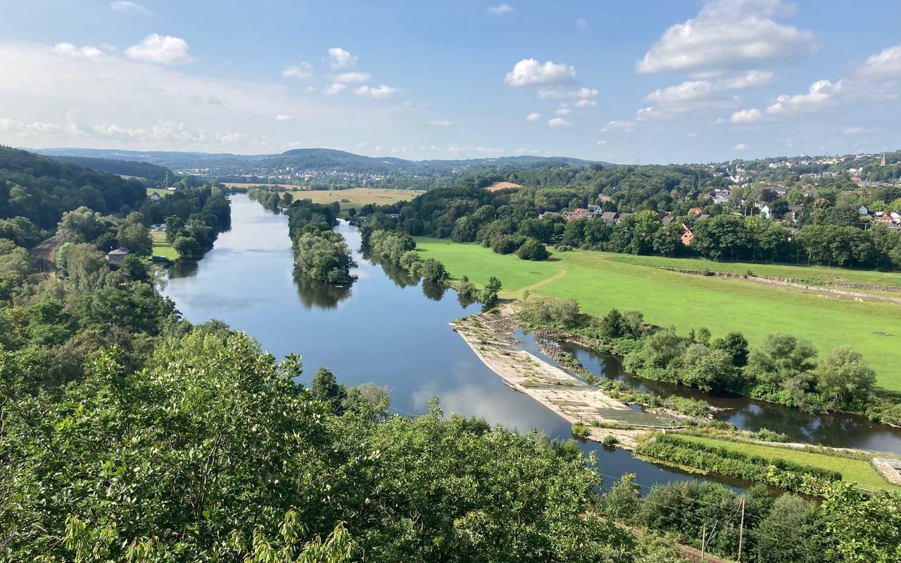 Den schönsten Blick über das Ruhrtal genießen, entspannte Spaziergänge an der frischen Luft, oder einfach mal die Seele baumeln lassen. Das geht am besten am Hohenstein in Witten, sagt Radio 91.2-Hörerin Susanne.