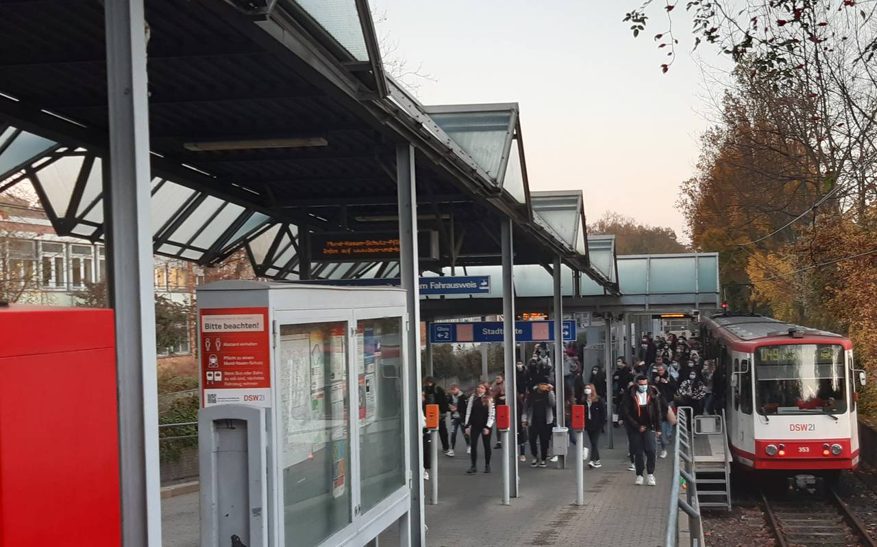U-Bahnhaltestelle U49 "Hacheney"