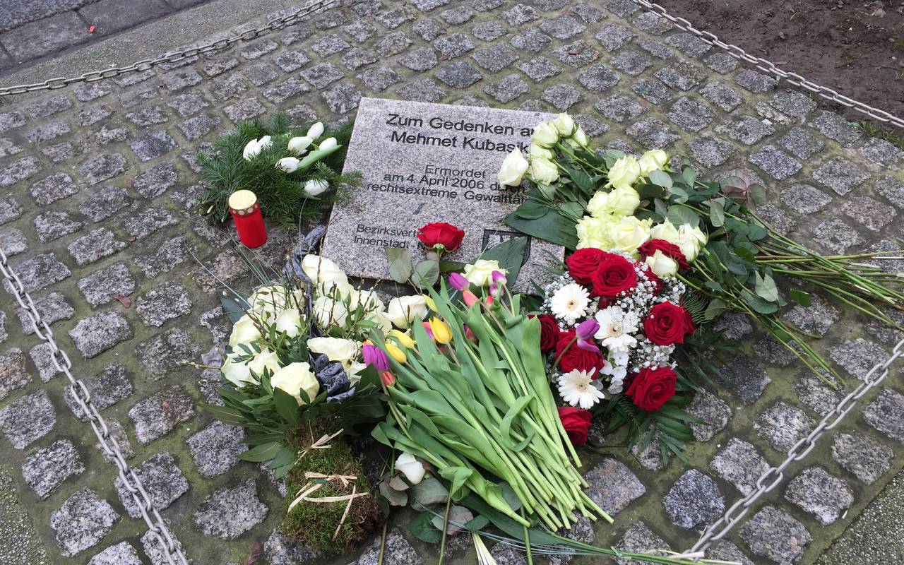 Gedenktafel an ermordeten Mehmet Kubasik