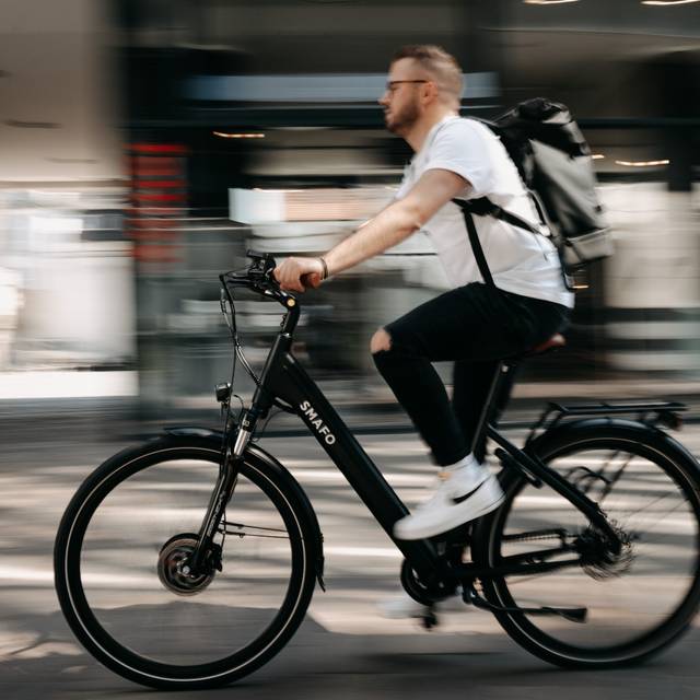 Ein Radfahrer (Symboldbild)