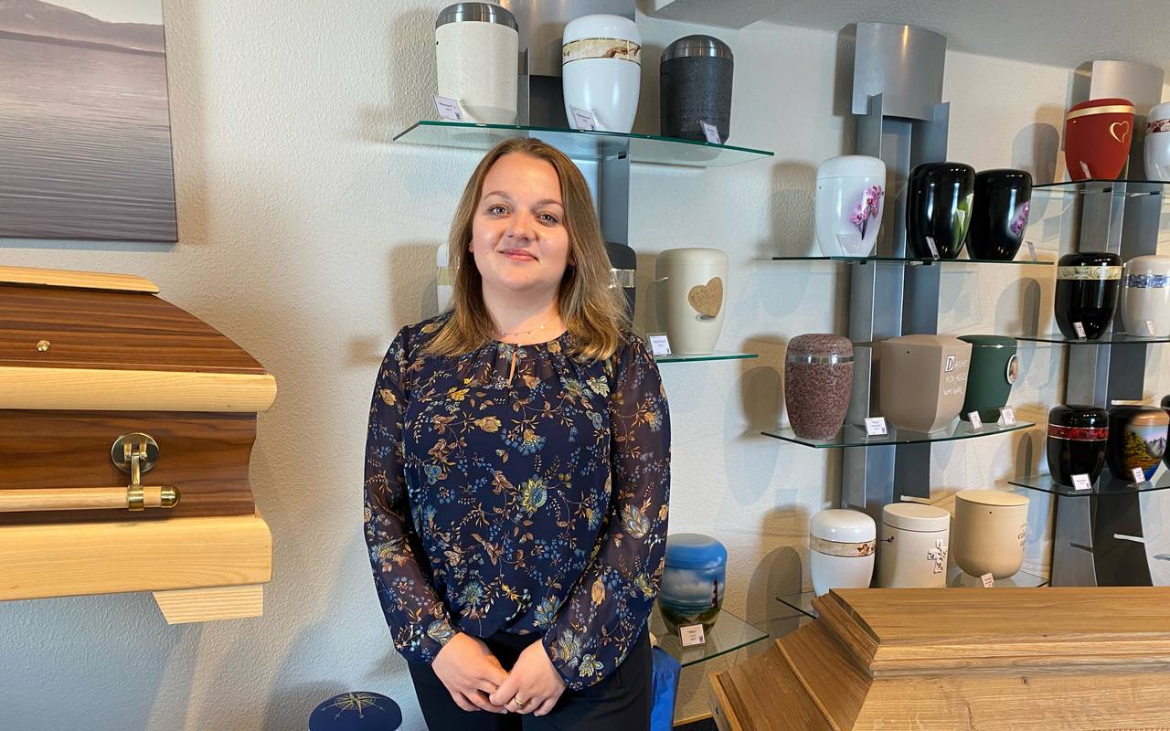 Julija Mamberger ist Bestatterin aus Dortmund.