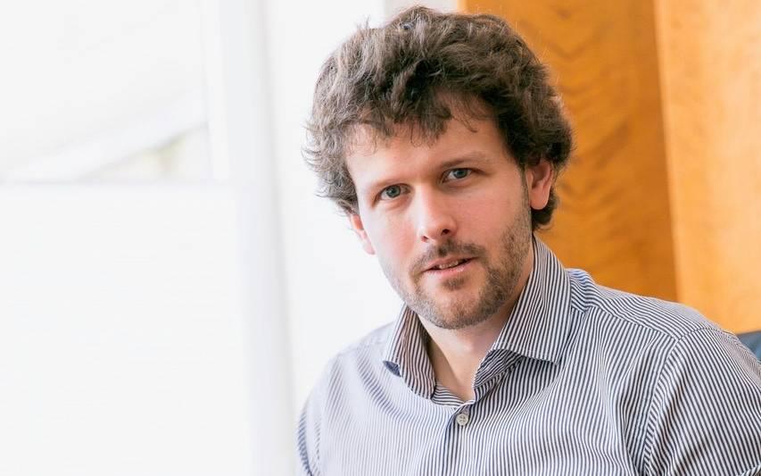 Dr. Maximilian Stahm