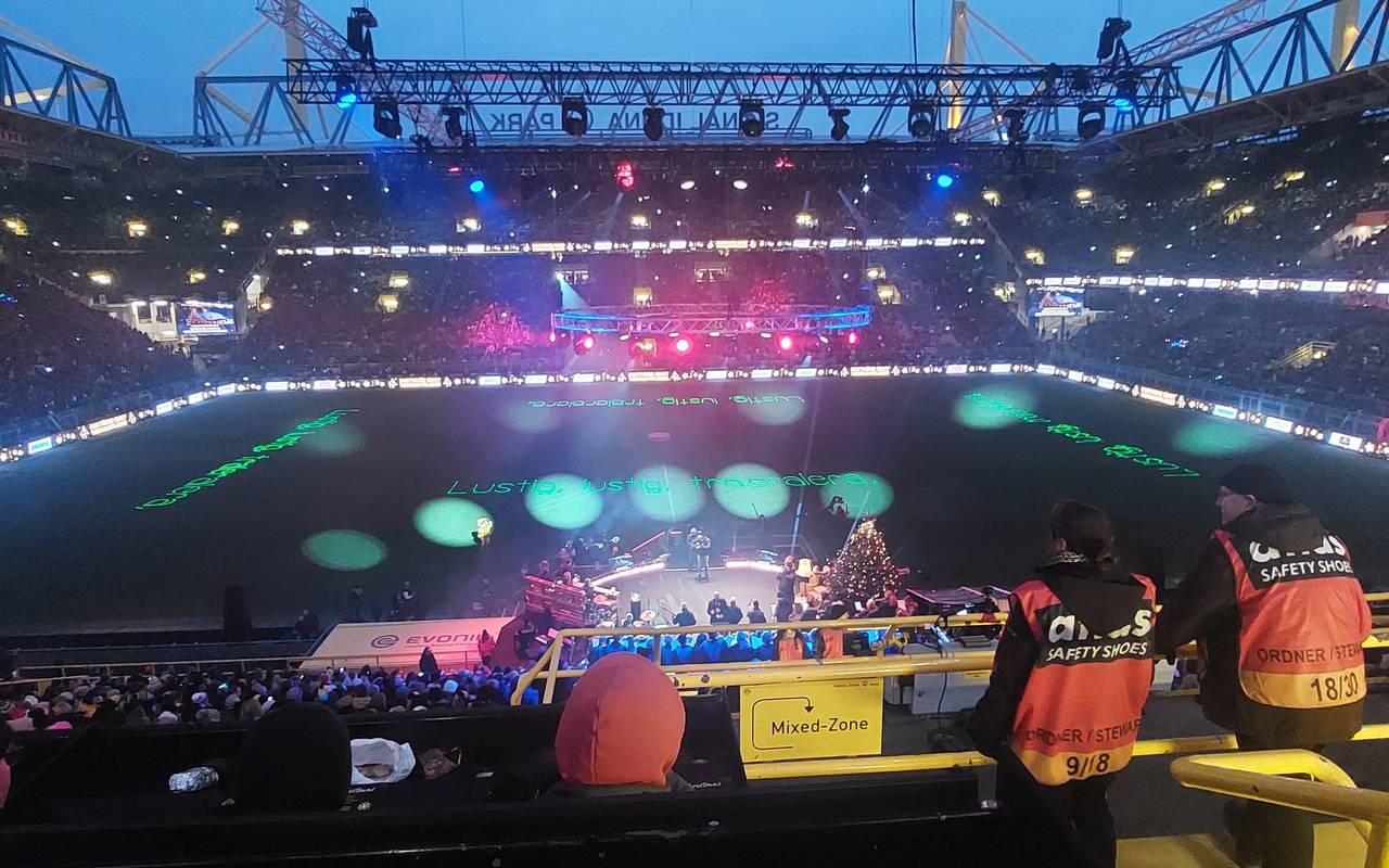 Das Weihnachtssingen beim BVB