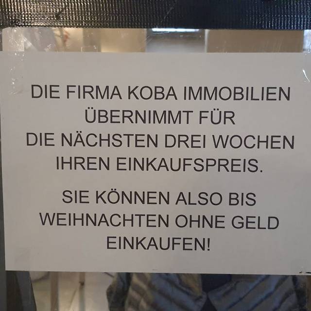 Dortmunder Tafel verteil Lebensmittel in der Lutherkirche in Dortmund Hörde.