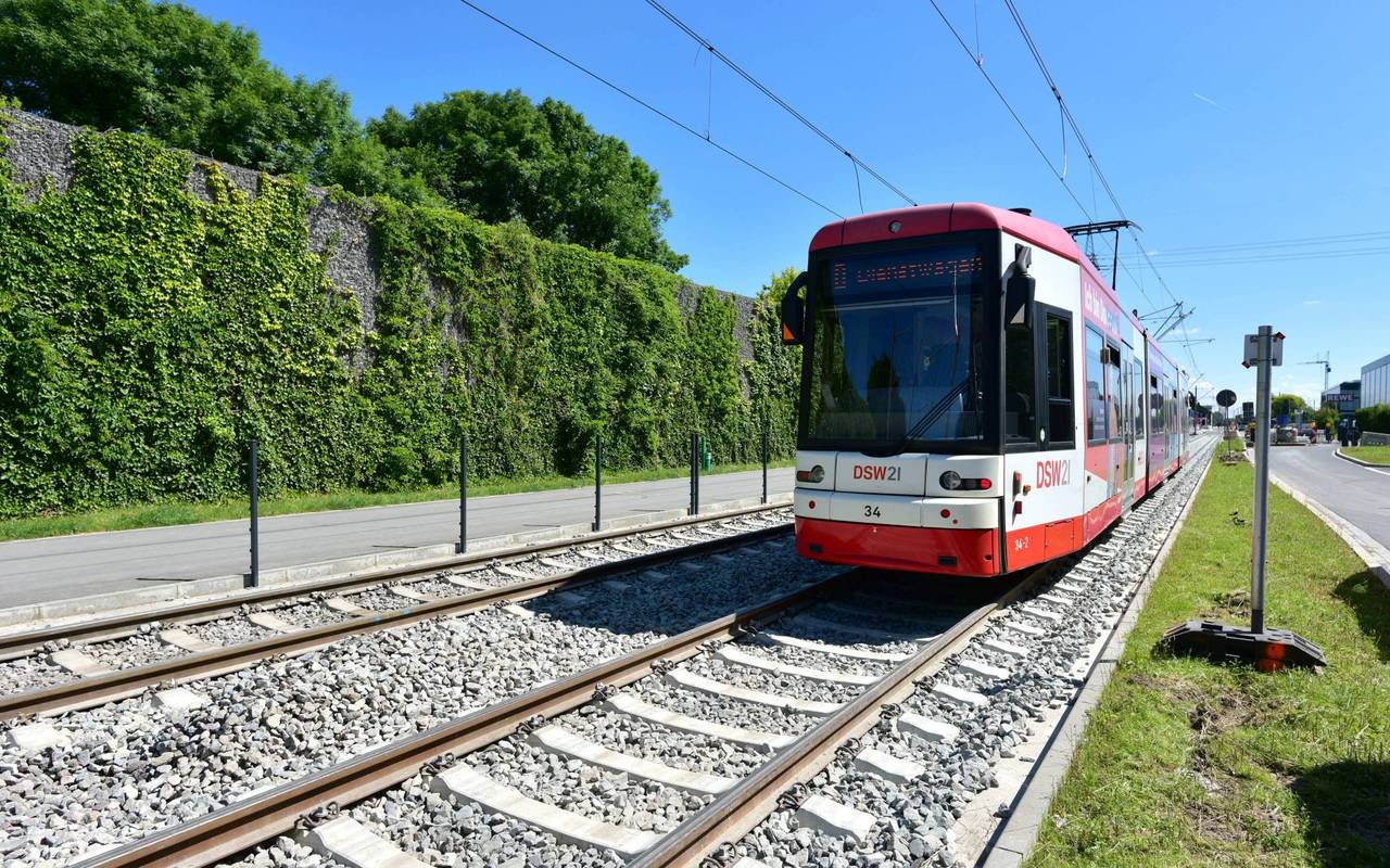 Die Stadtbahnlinie U43 fährt nun im Bereich Brackel/Asseln auf zwei Gleisen.