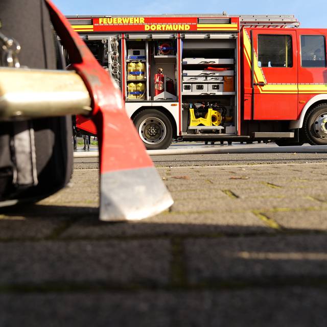 Symbolbild Feuerwehr Dortmund, auf ein Löschfahrzeug zu sehen ist.