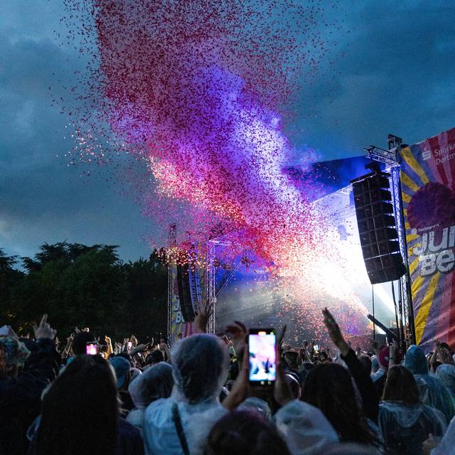 Ein Bild vom Auftritt von DJane Lari Luke auf dem Juicy Beats 2024.