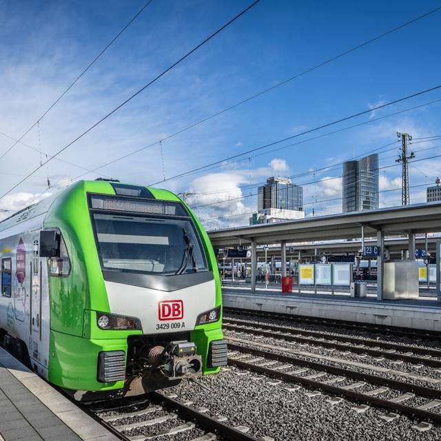 Baureihe ET 3429 als Regionalbahn im Dortmunder Hauptbahnhof