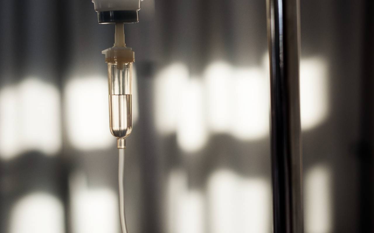 Symbolbild: Infusion im Krankenhaus