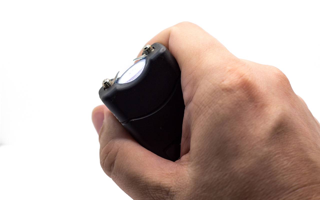 Taser / DistanzElektroImpulsGerät (DEIG)