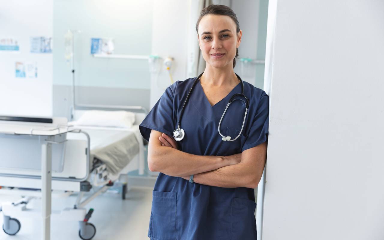 Krankenschwester im Krankenzimmer