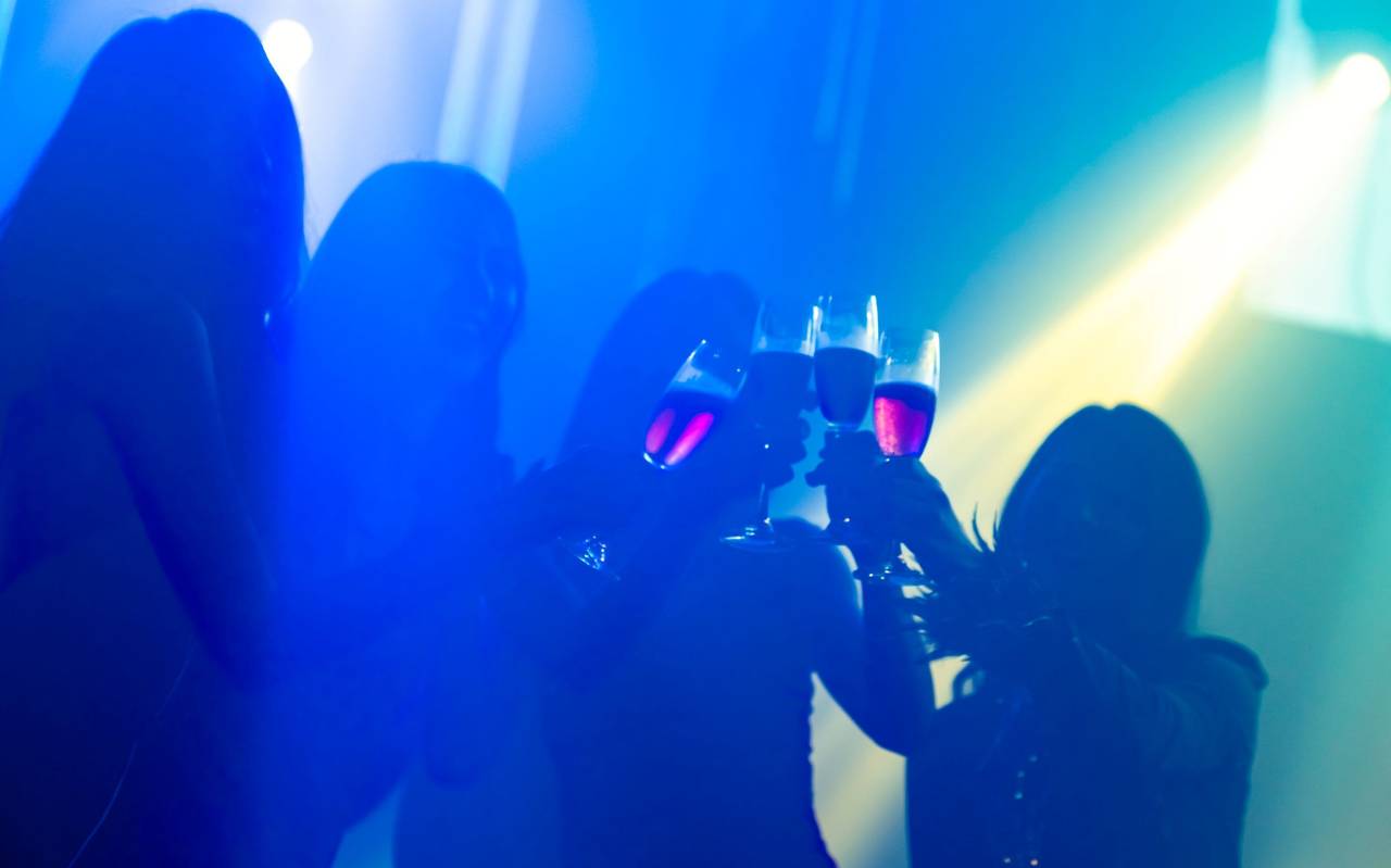Party und Sektgläser