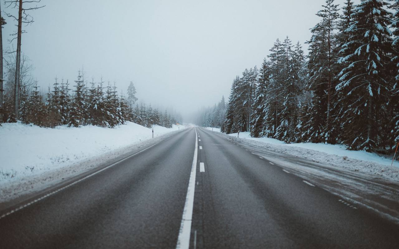 Autobahn im Schnee