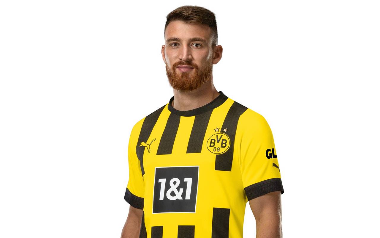 BVB-Spieler Sali Özcan 2022/2023 