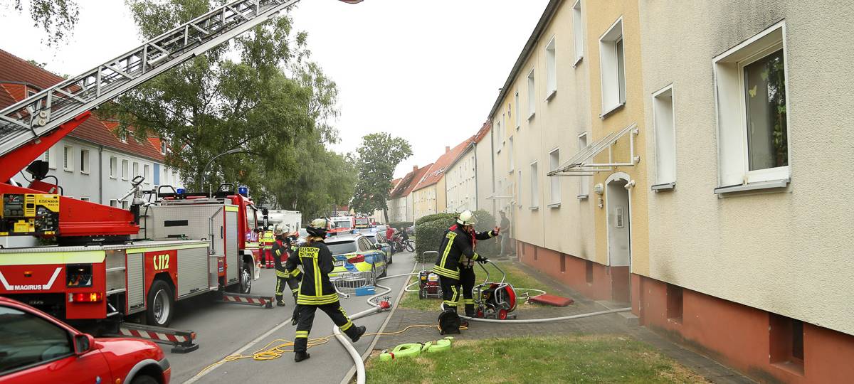 Zwei Verletzte bei Kellerbrand in Huckarde