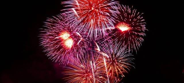 Feuerwerk (Symbolbild)