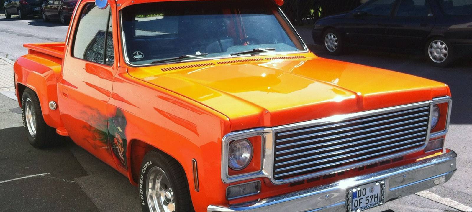 Dieser auffällige Pick-Up wird gesucht.