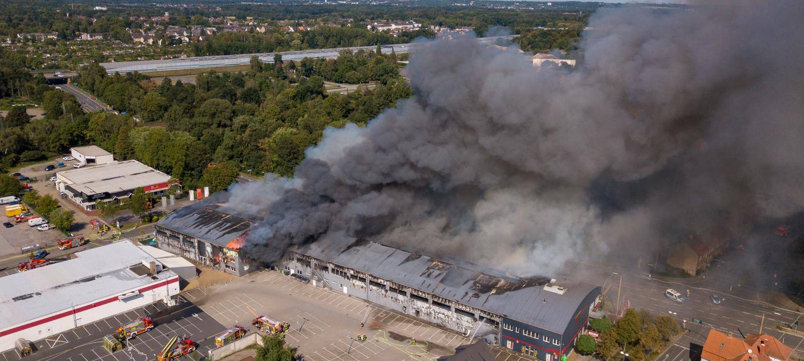 Indoor Spielplatz brennt in Recklinghausen