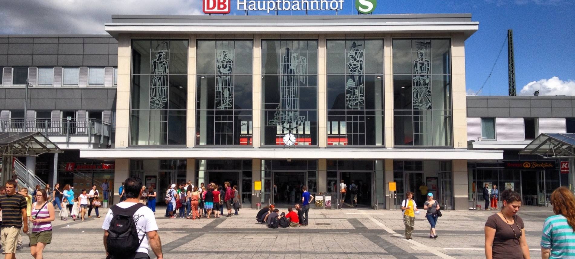 Haupteingang des Dortmunder Hauptbahnhofs.