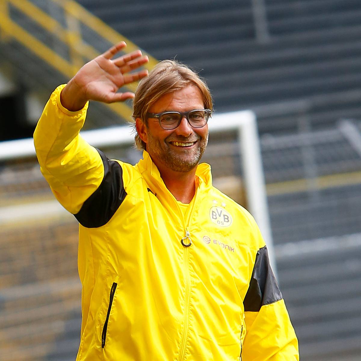 Freundship Award Fur Ex Bvb Trainer Klopp Radio 91 2 Freundship Award Fur Ex Bvb Trainer Klopp Radio 91 2