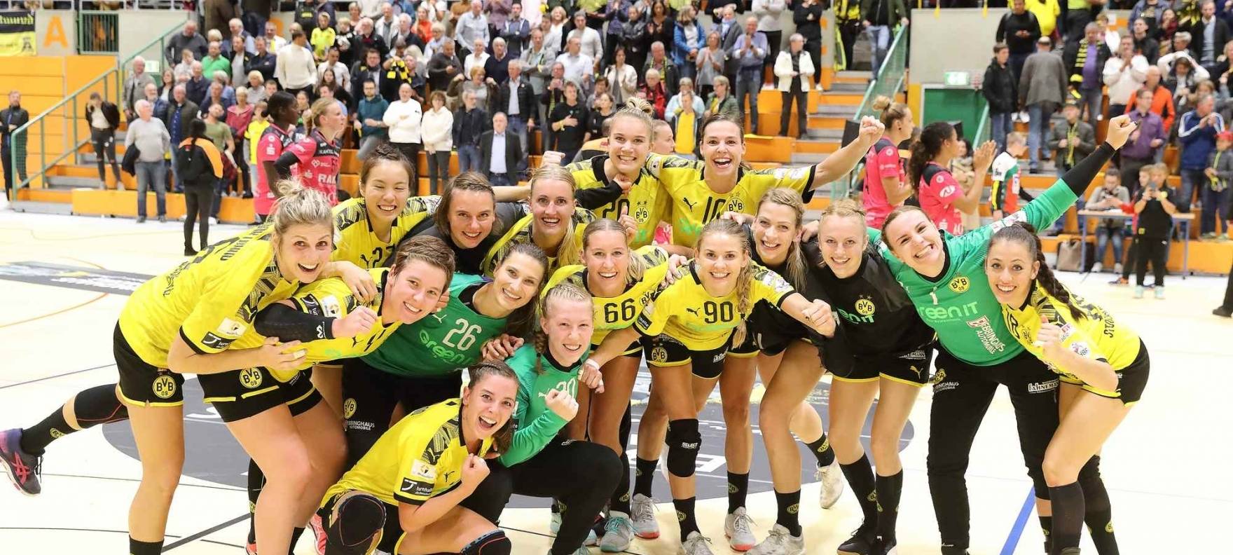 BVB Handball Damen nach dem Sieg gegen Metzingen.