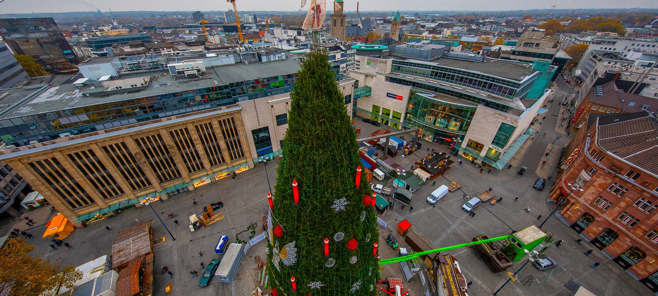 OB Sierau eröffnet Weihnachtsmarkt