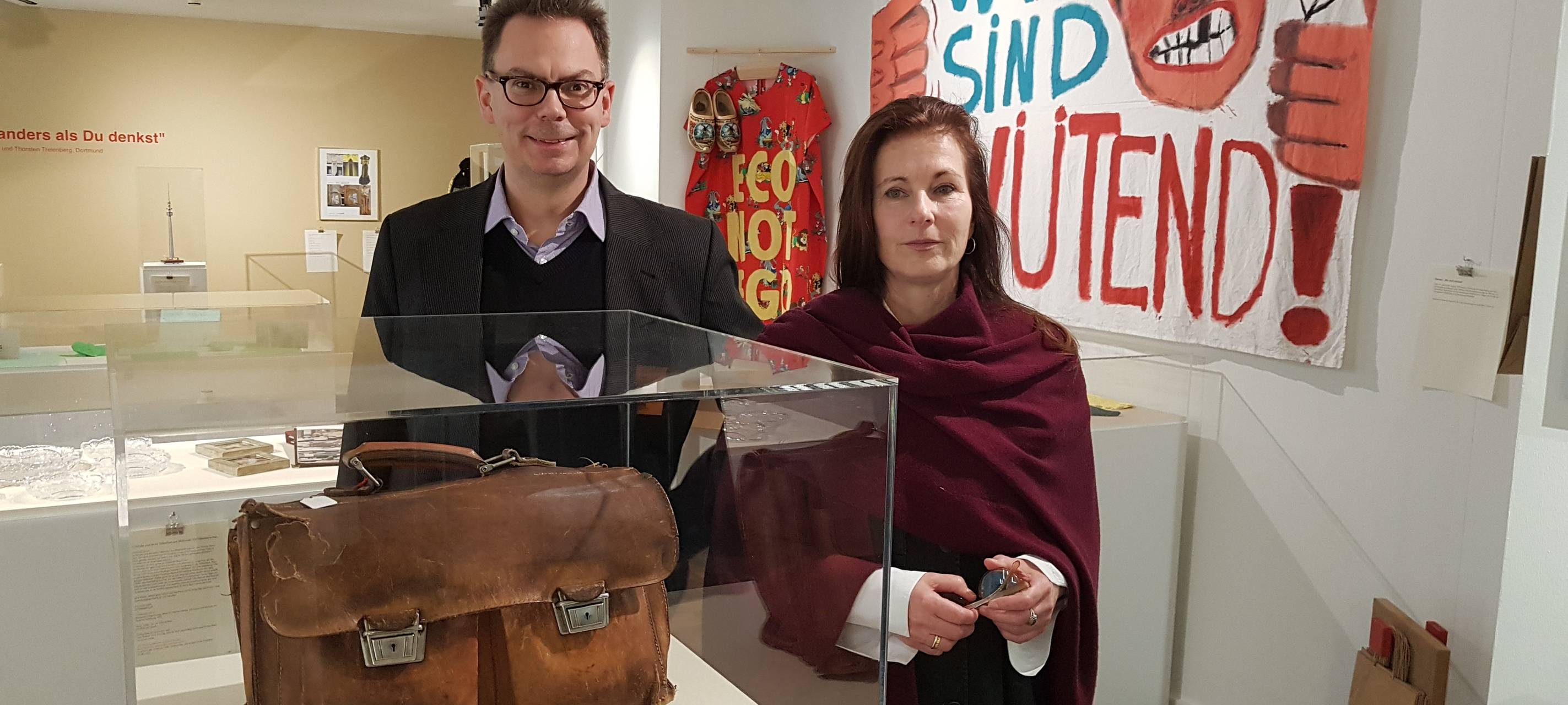 Mein Dortmund - Eingetütet, ausgepackt und ausgestellt