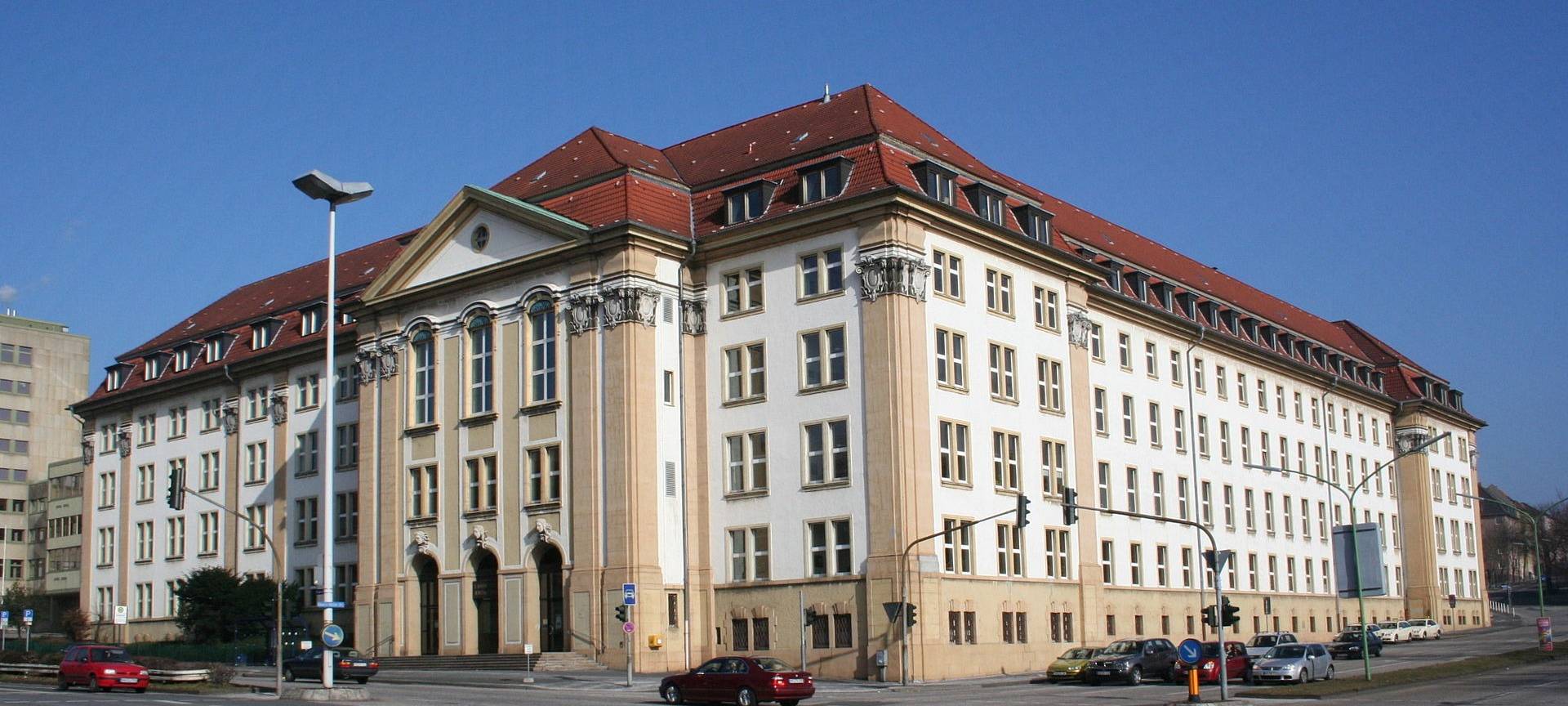 Wegen Vergewaltigung verurteilt: Angeklagter nicht auffindbar