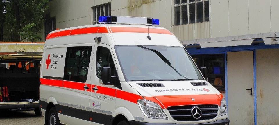Rettungswagen des Deutschen Roten Kreuzes Dortmund.