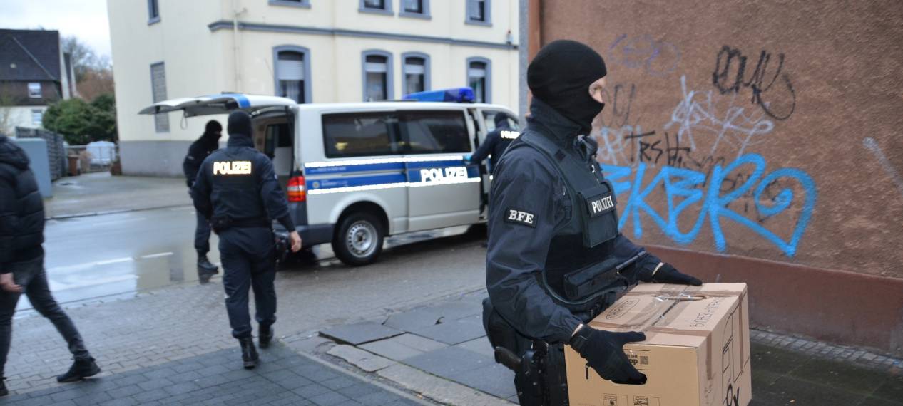 Durchsuchungen nach Gutscheinbetrug