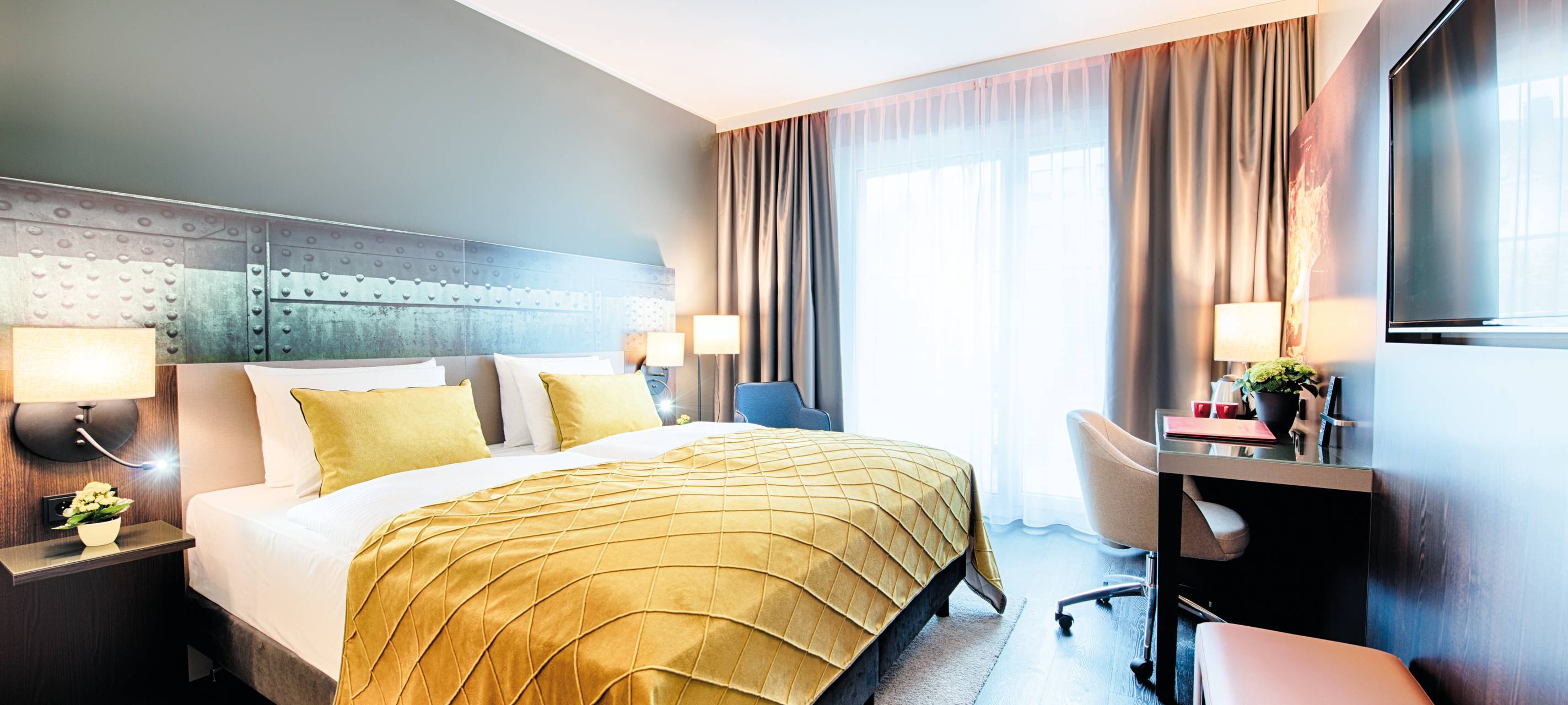 EM: 1.800 Euro für ein Hotelzimmer in Dortmund