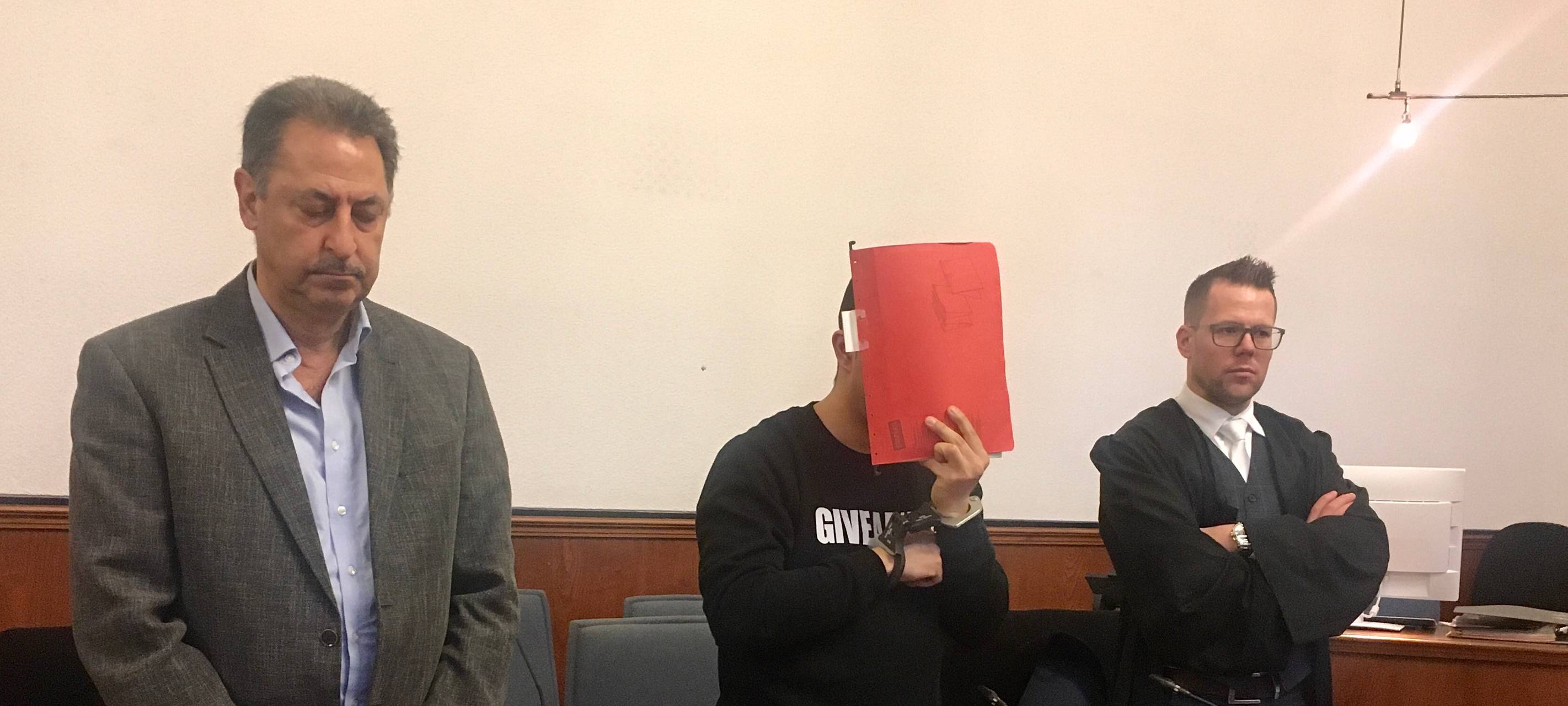 Frauenleiche im Koffer: 12 Jahre Haft für Ehemann