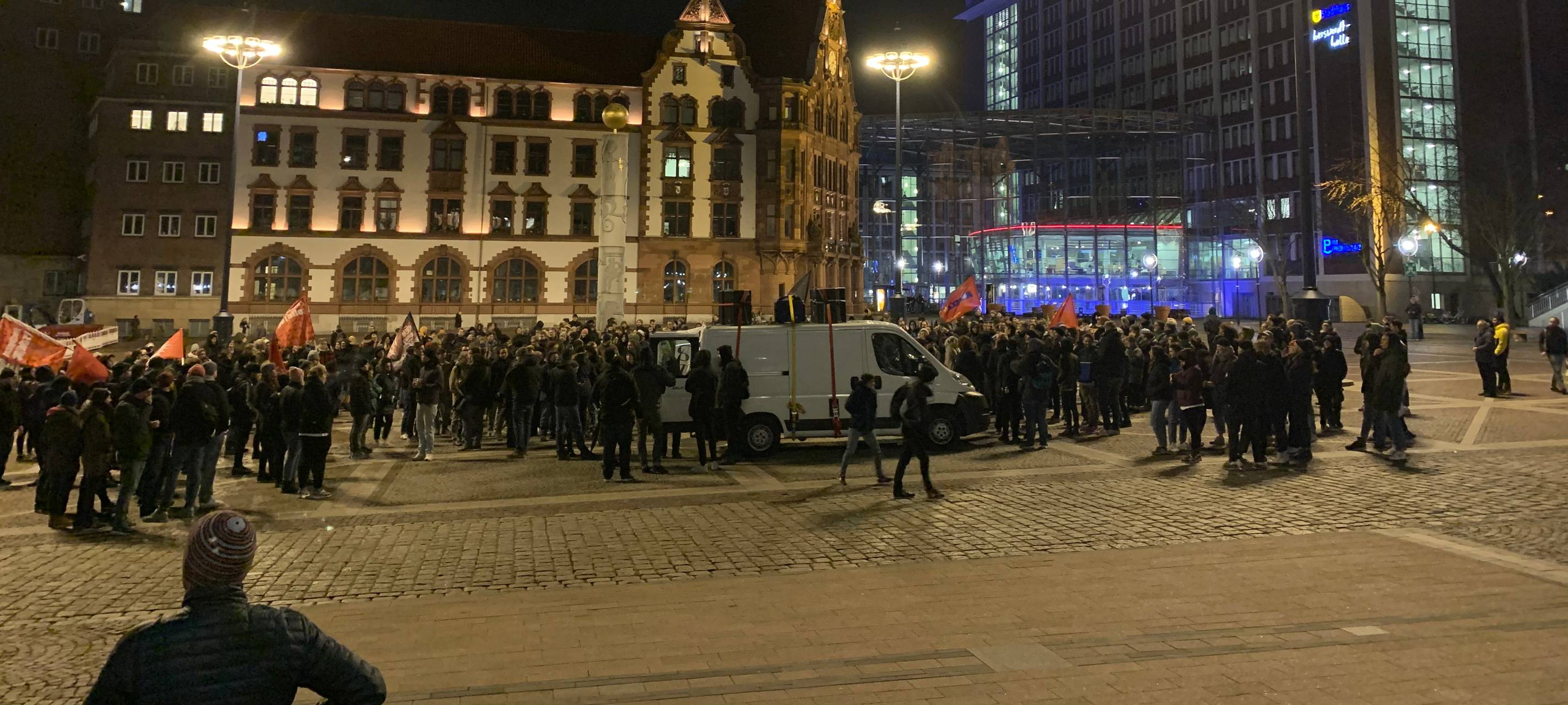 Hunderte setzen Zeichen gegen Rassismus