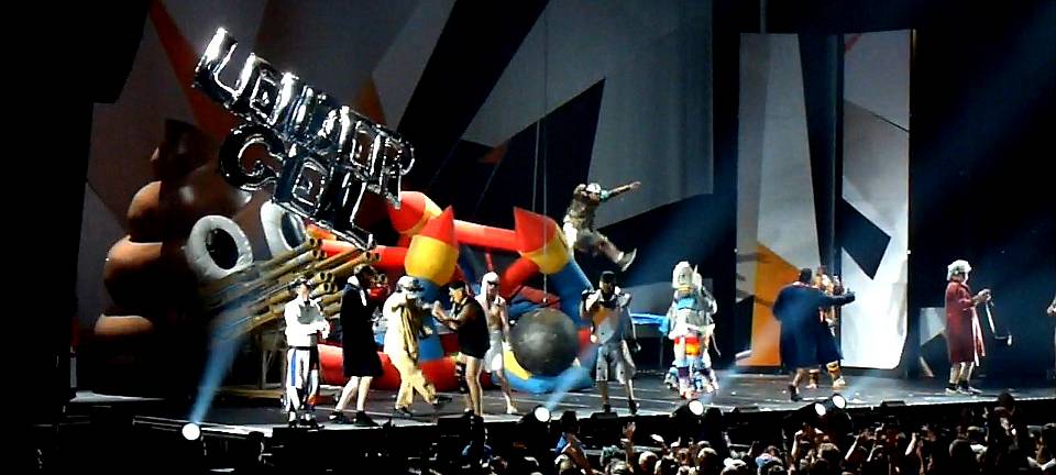 „Kindergeburtstag für Erwachsene“ - Deichkind in Dortmund