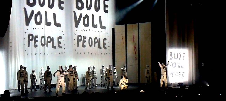 „Kindergeburtstag für Erwachsene“ - Deichkind in Dortmund